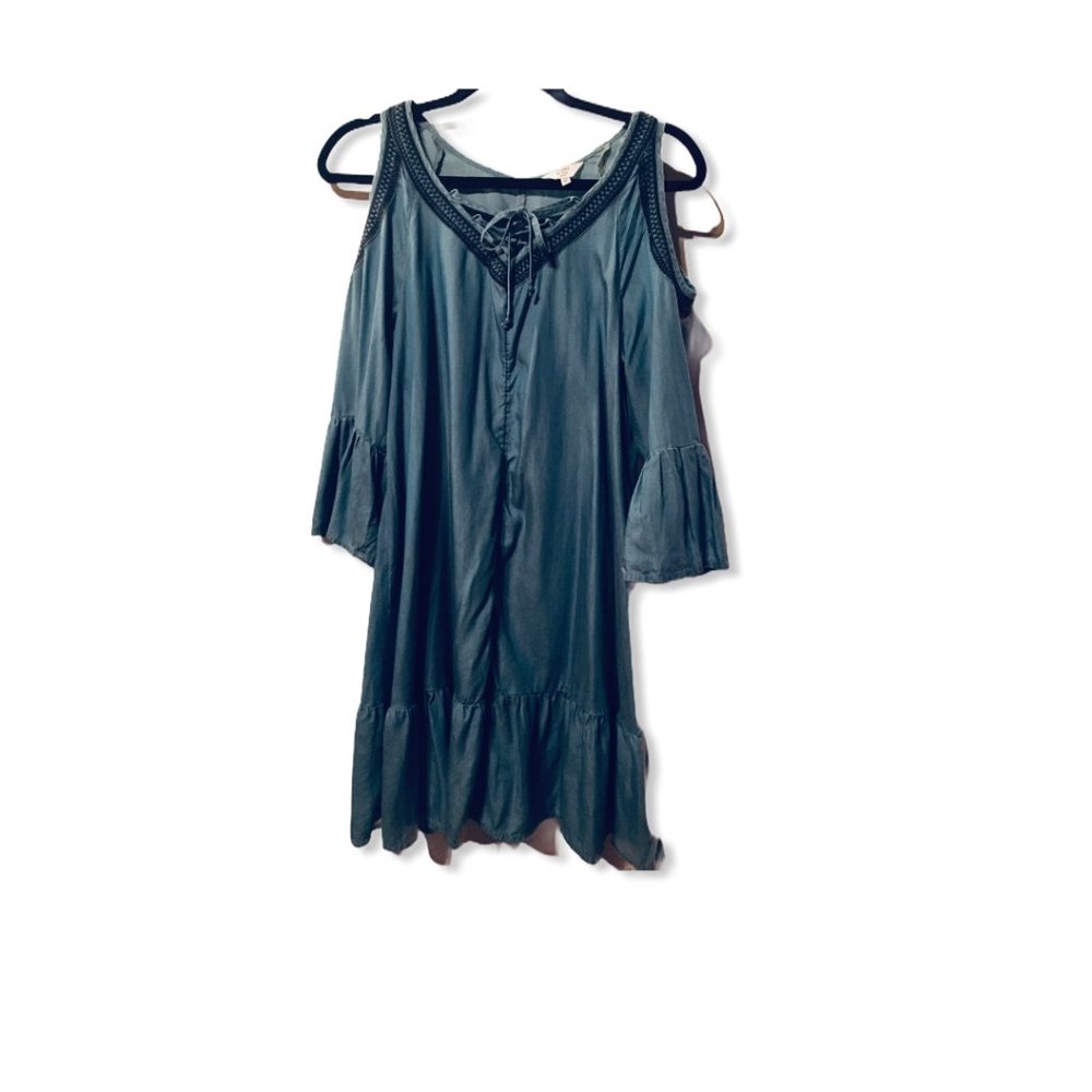 Crown & Ivy Blue Chambray Dress Cold Shoulder PM